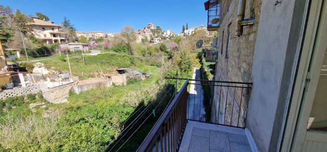 Appartamento in vendita a Toffia