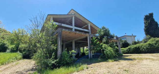 Rustico in vendita a Scandriglia