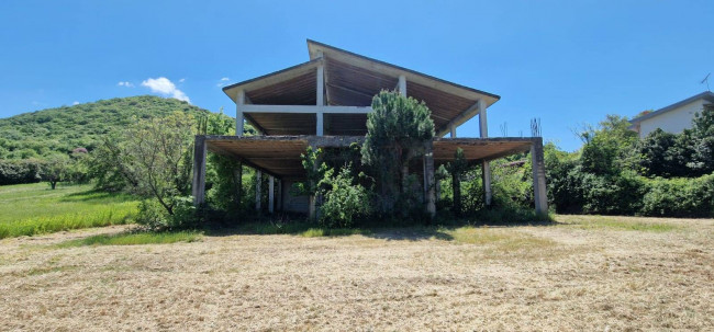 Rustico in vendita a Scandriglia