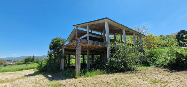 Rustico in vendita a Scandriglia