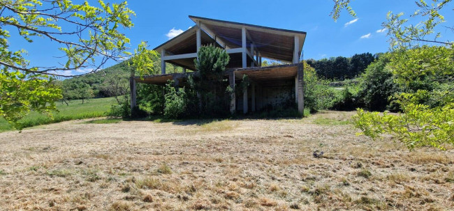 Rustico in vendita a Scandriglia