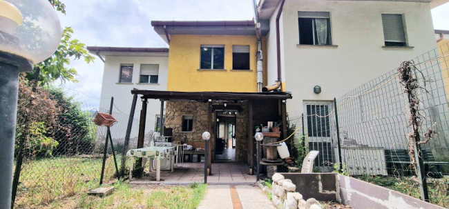 Villette a schiera in vendita a Scandriglia