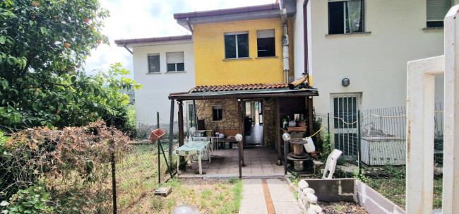 Villette a schiera in vendita a Scandriglia