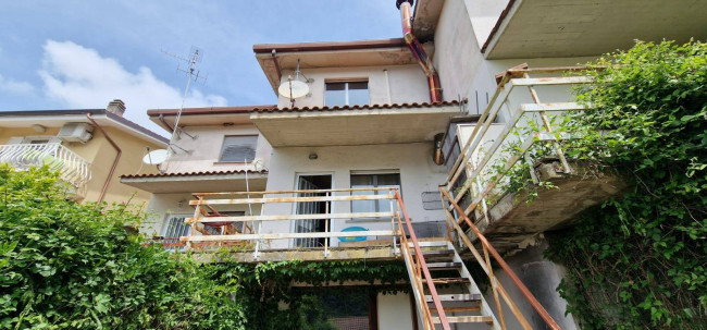 Villette a schiera in vendita a Scandriglia