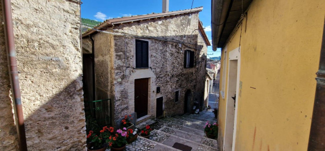 Appartamento in vendita a Montenero Sabino