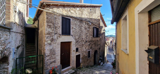 Appartamento in vendita a Montenero Sabino