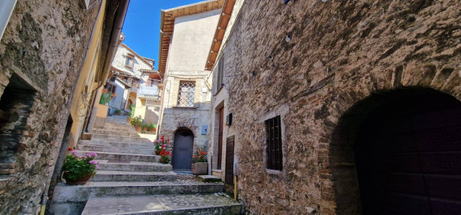 Appartamento in vendita a Montenero Sabino