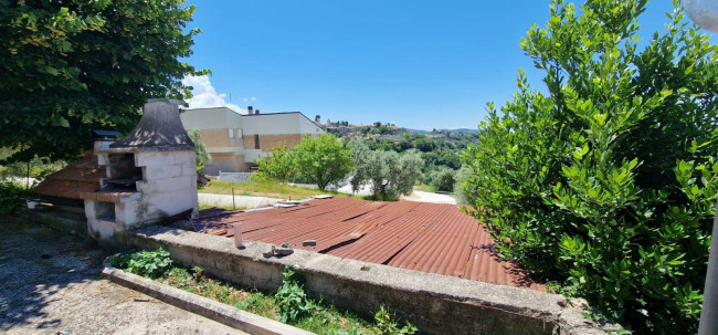 Casa singola in vendita a Casaprota
