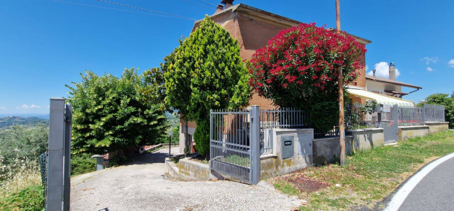 Casa singola in vendita a Casaprota