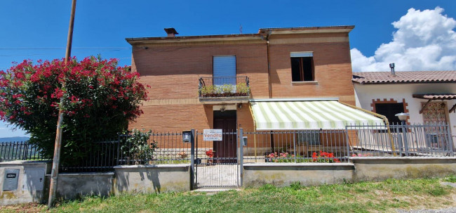 Casa singola in vendita a Casaprota