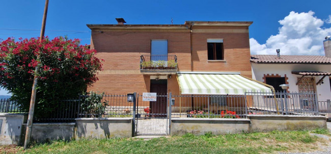 Casa singola in vendita a Casaprota