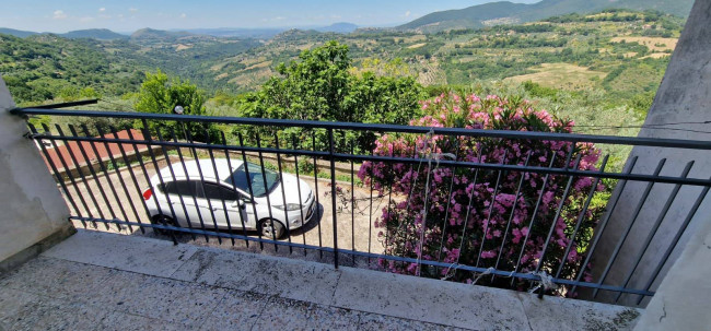Casa singola in vendita a Casaprota
