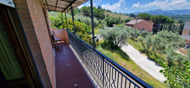 Casa singola in vendita a Casaprota