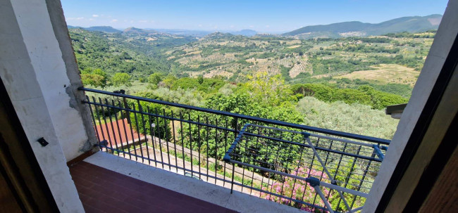 Casa singola in vendita a Casaprota