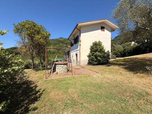 Casa singola in vendita a Borgo Velino