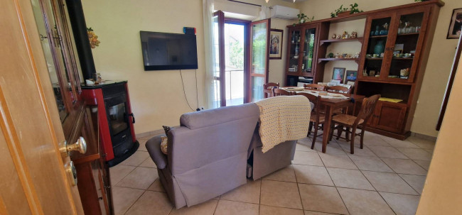 Villette a schiera in vendita a Toffia