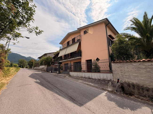 Casa singola in vendita a Cantalice