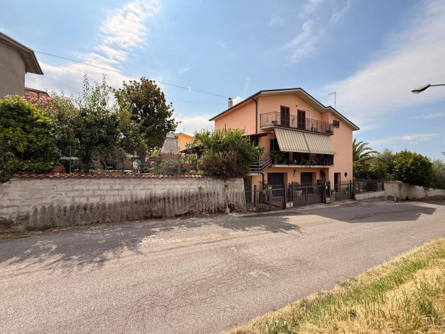 Casa singola in vendita a Cantalice