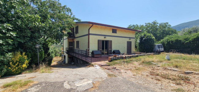 Villa in vendita a Montorio Romano