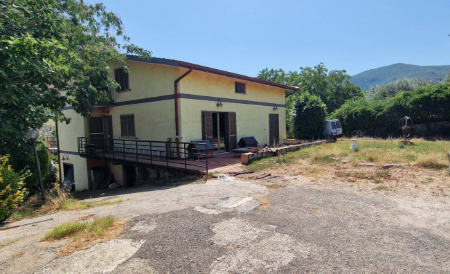 Villa in vendita a Montorio Romano