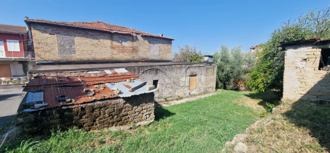 Casa singola in vendita a Fara in Sabina
