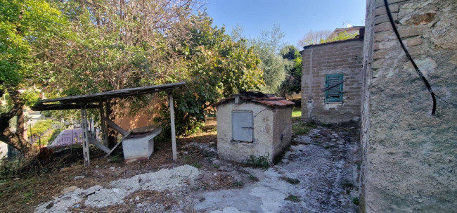 Casa singola in vendita a Fara in Sabina