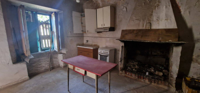 Casa singola in vendita a Fara in Sabina