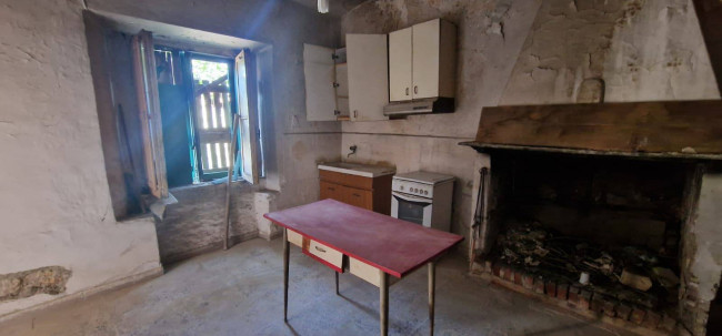 Casa singola in vendita a Fara in Sabina