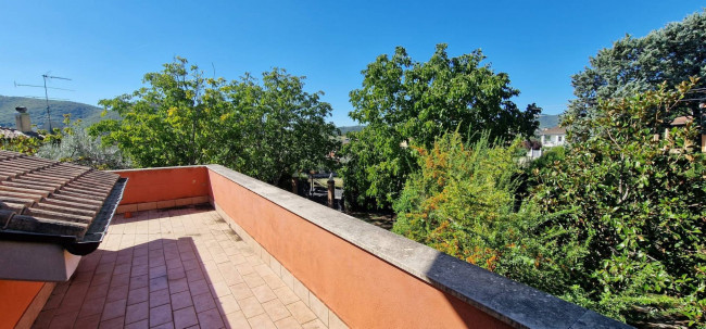Villa in vendita a Frasso Sabino