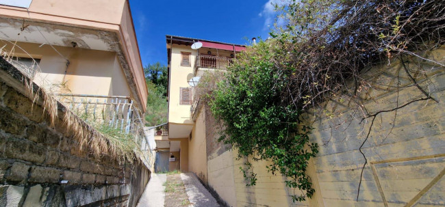 Appartamento in vendita a Scandriglia