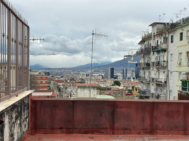 Appartamento in vendita a Napoli