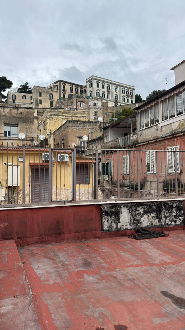 Appartamento in vendita a Napoli