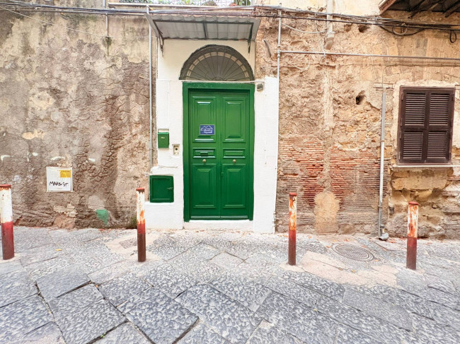 Appartamento in vendita a Napoli