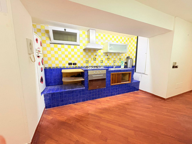 Appartamento in vendita a Napoli