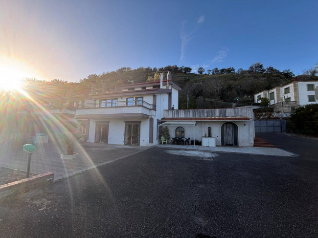 Villa in vendita a Pozzuoli
