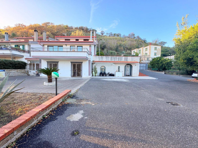 Villa in vendita a Pozzuoli