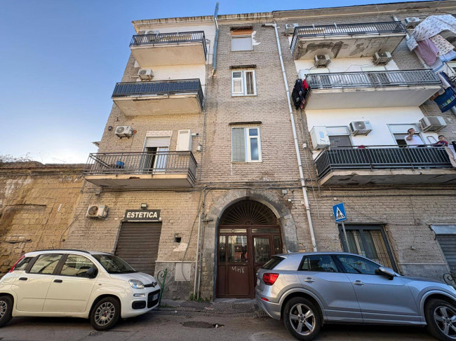 Appartamento in vendita a Napoli