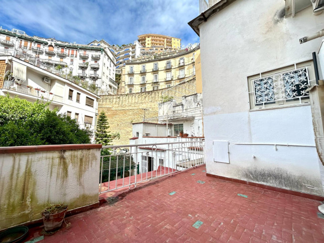Appartamento in affitto a Napoli