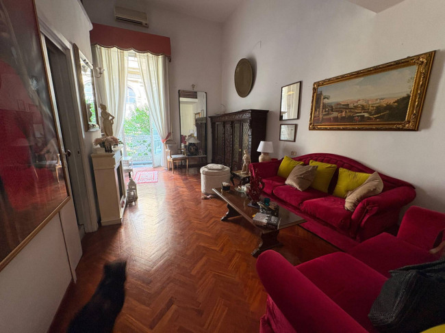 Appartamento in vendita a Napoli