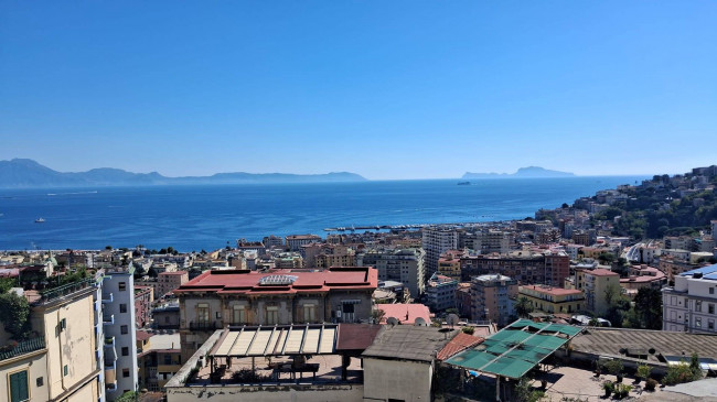 Appartamento in affitto a Napoli