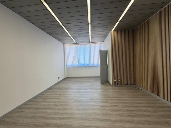 Studio/Ufficio in affitto a Pomigliano d'Arco
