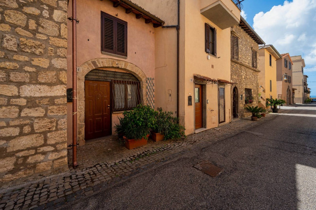 Casa singola in vendita a Tarquinia