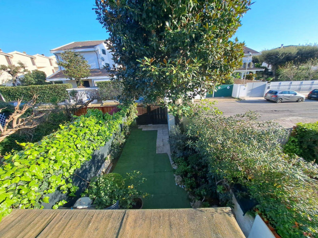 Villette a schiera in vendita a Fiumicino