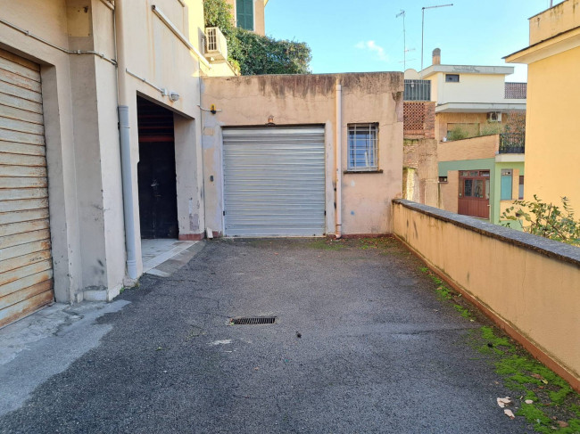 Magazzino in affitto a Roma