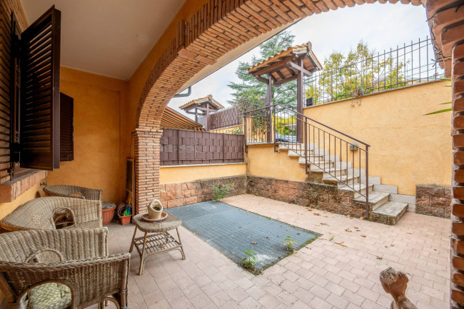 Villette a schiera in vendita a Guidonia Montecelio