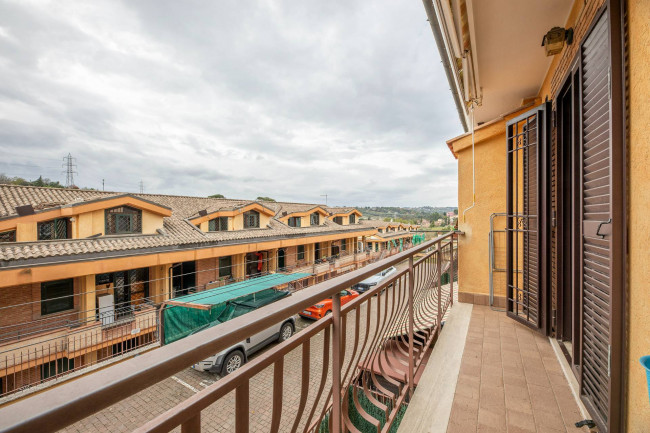 Villette a schiera in vendita a Guidonia Montecelio