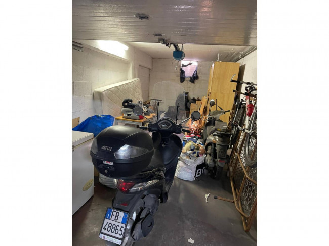 Box o garage in vendita a Roma