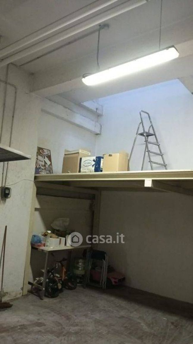 Box o garage in vendita a Roma