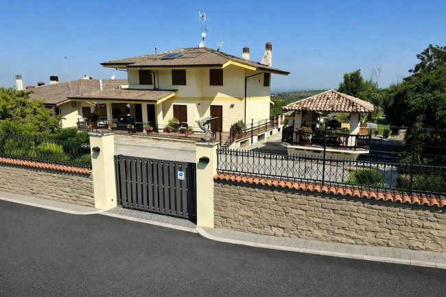 Villa in vendita a Frascati