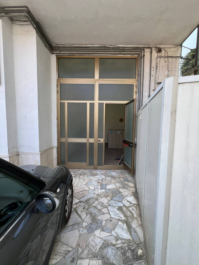 Locale commerciale in vendita a Grumo Nevano